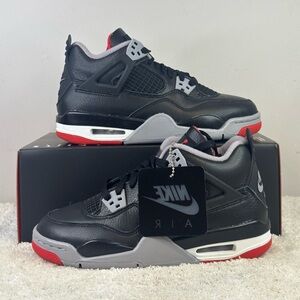 Air Jordan 4 Retro